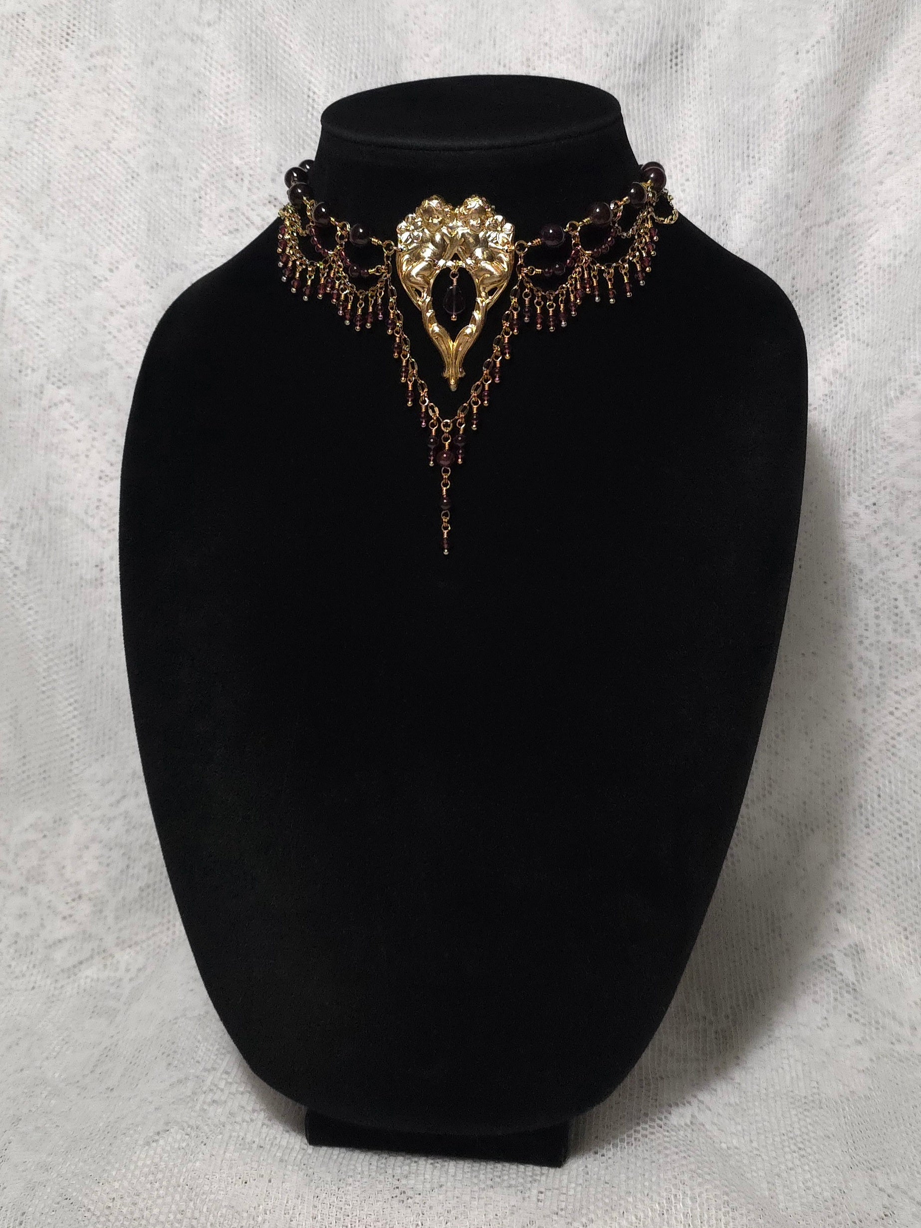 STARCROSSED LOVERS | Gold & Garnet Cherub Statement Choker