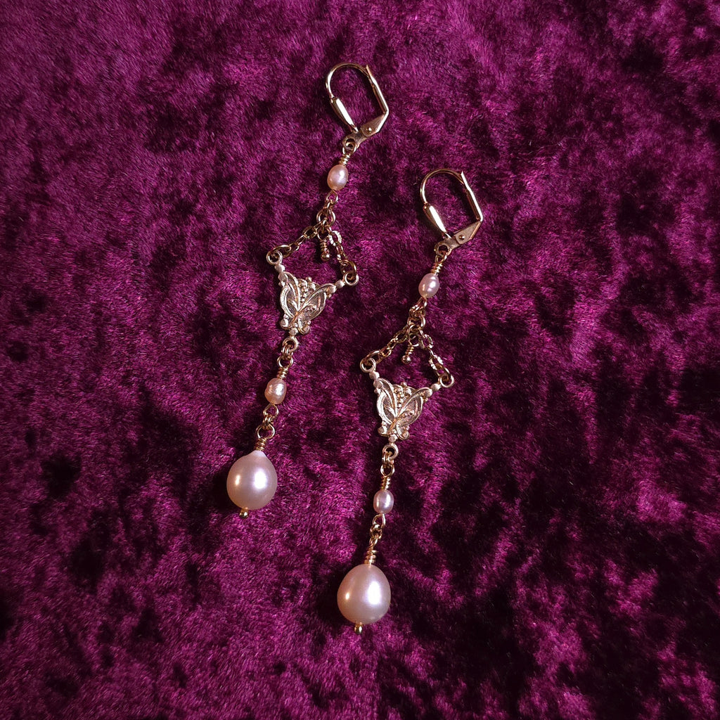 NUANCE | Gold & Pink Pearl Renaissance Inspired Statement Earrings