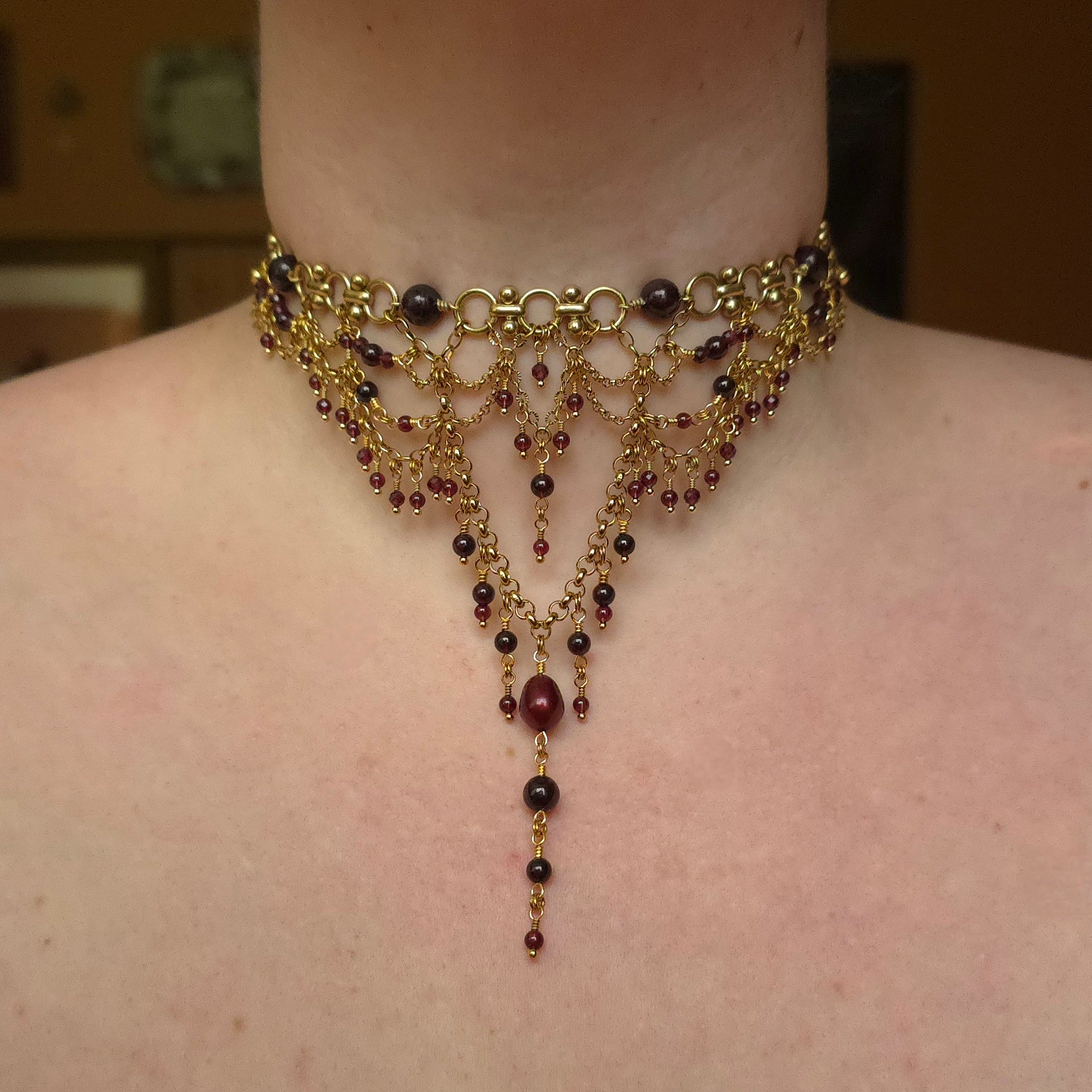 QUEEN WHO NEVER WAS | Gold & Garnet Statement Choker