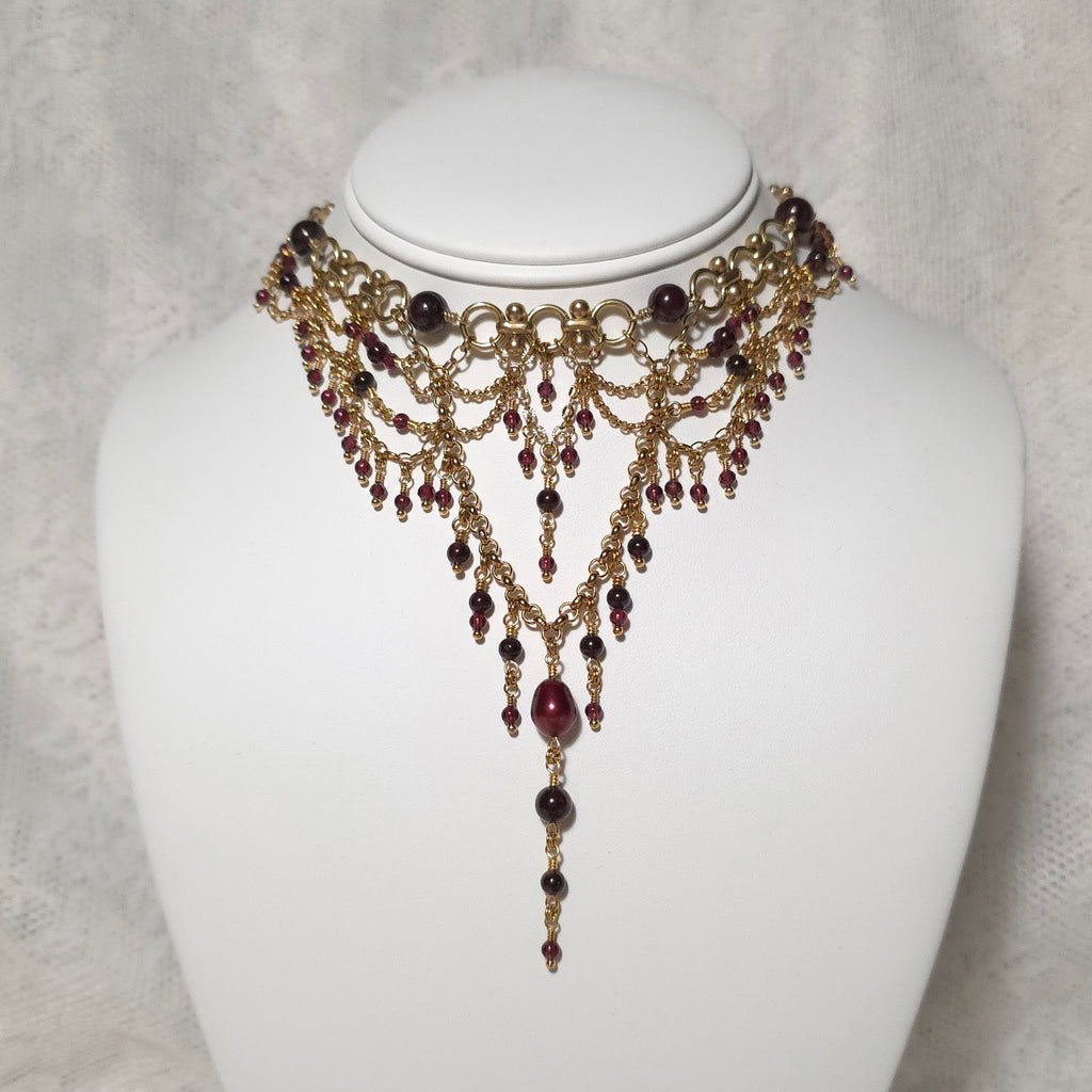 QUEEN WHO NEVER WAS | Gold & Garnet Statement Choker