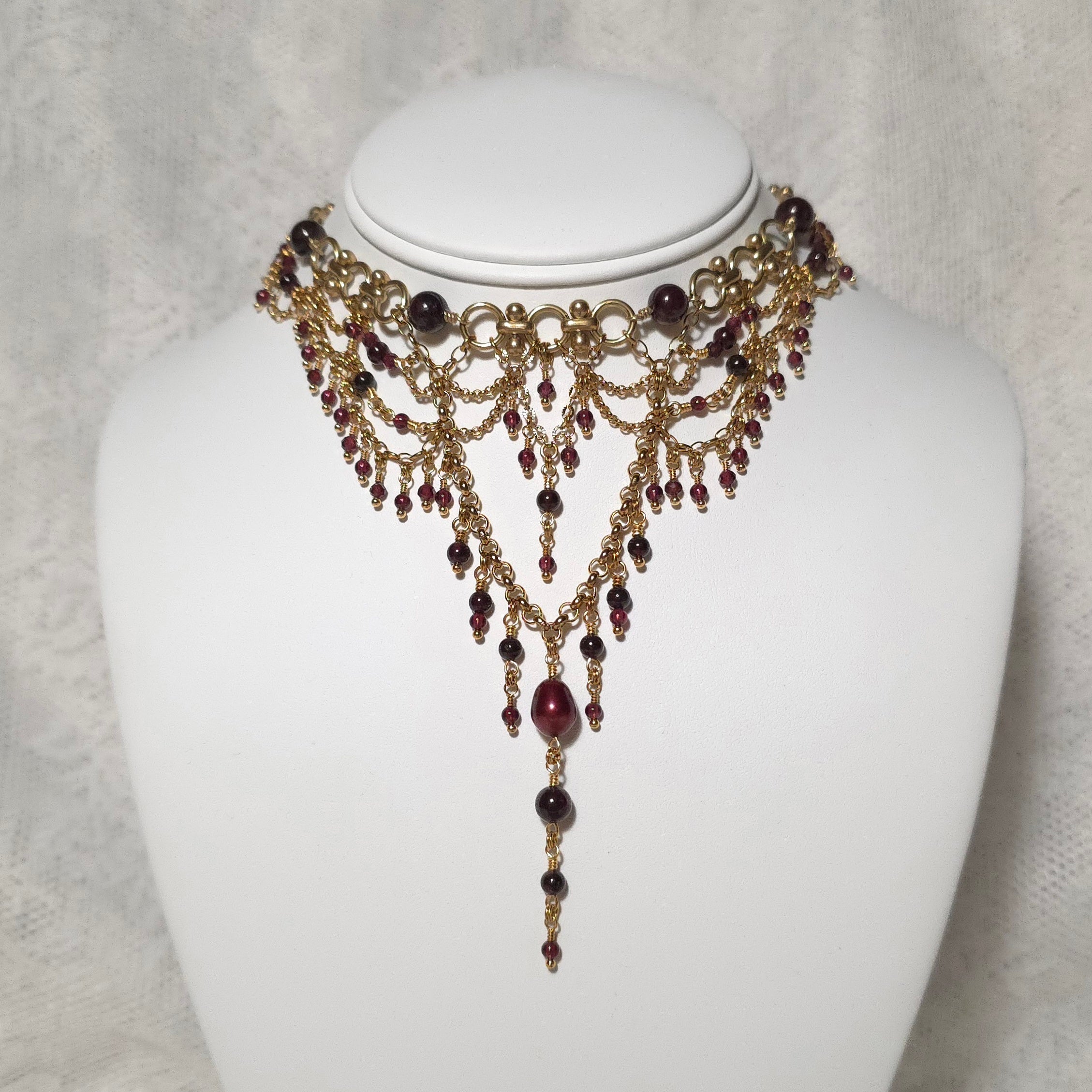 QUEEN WHO NEVER WAS | Gold & Garnet Statement Choker