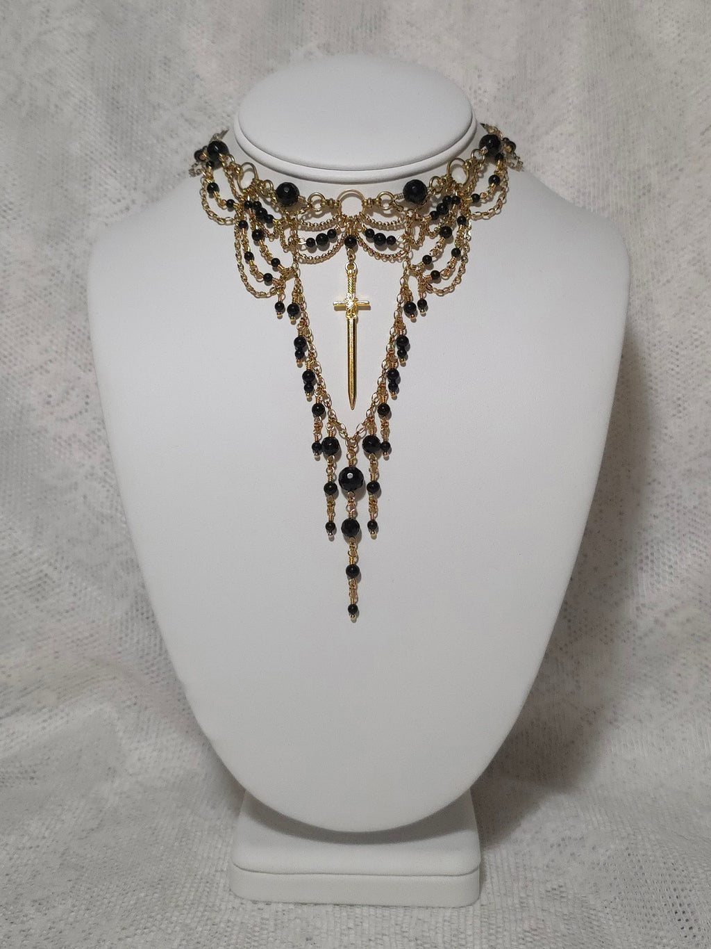 REALM'S DELIGHT | Gold & Onyx Statement Choker