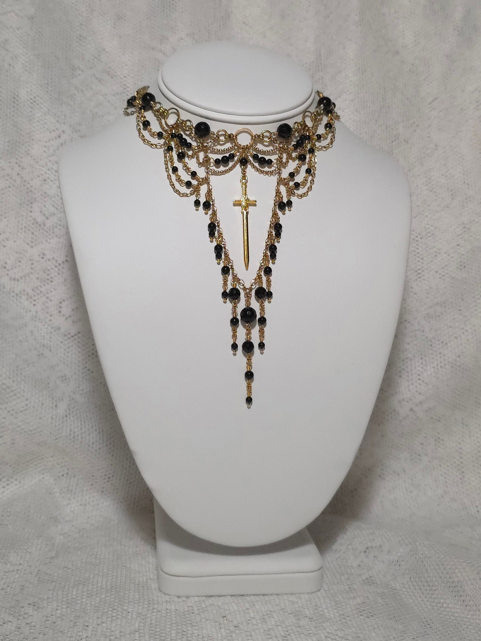 REALM'S DELIGHT | Gold & Onyx Statement Choker