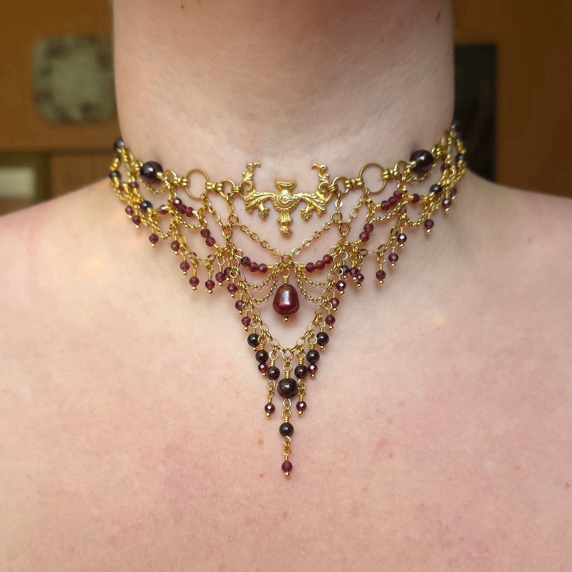 AESTIVAL CHERRIES | Gold & Garnet Renaissance Inspired Choker