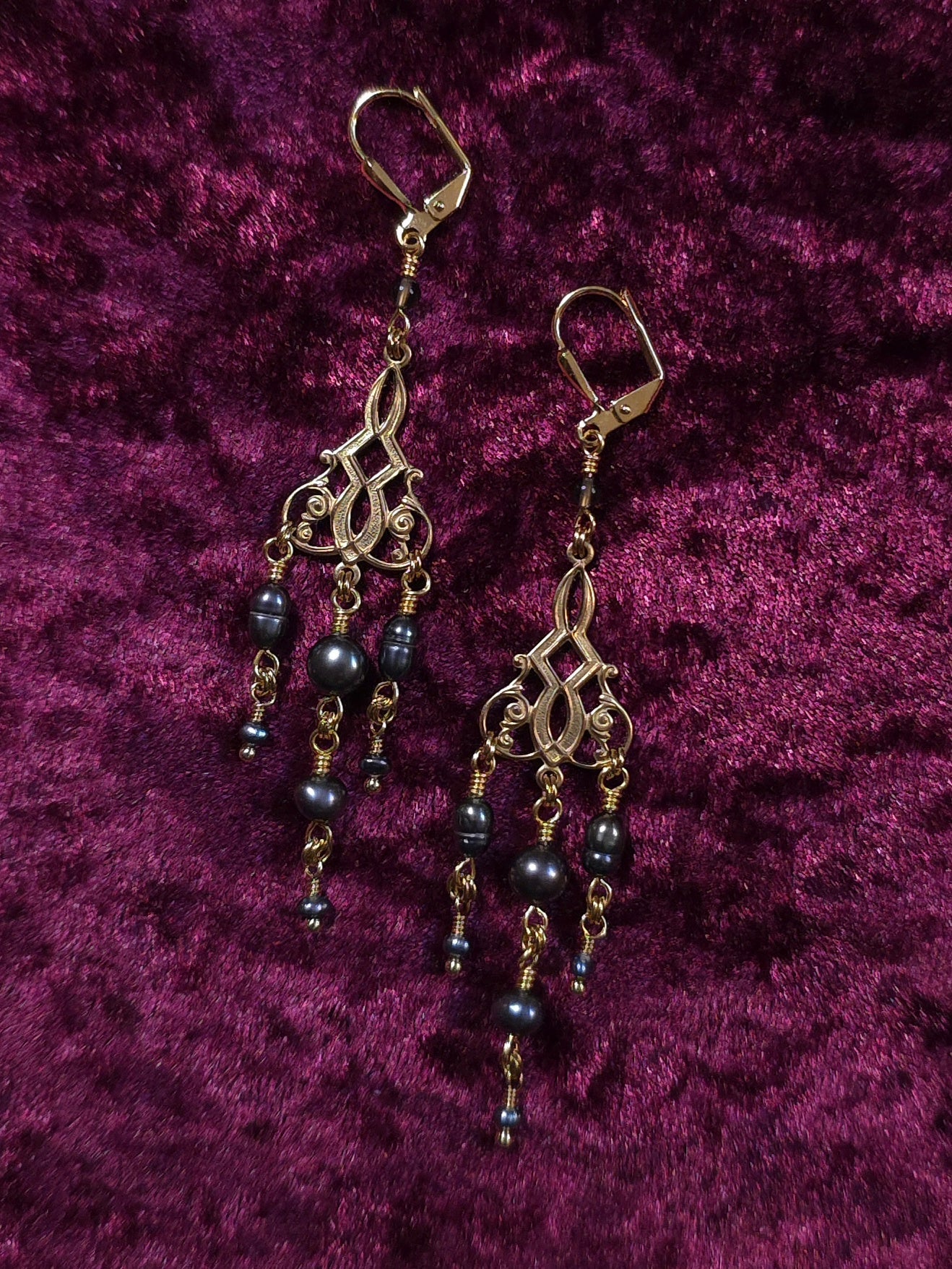 SUMMER GLOAMING | Gold & Black Pearl Renaissance Inspired Earrings