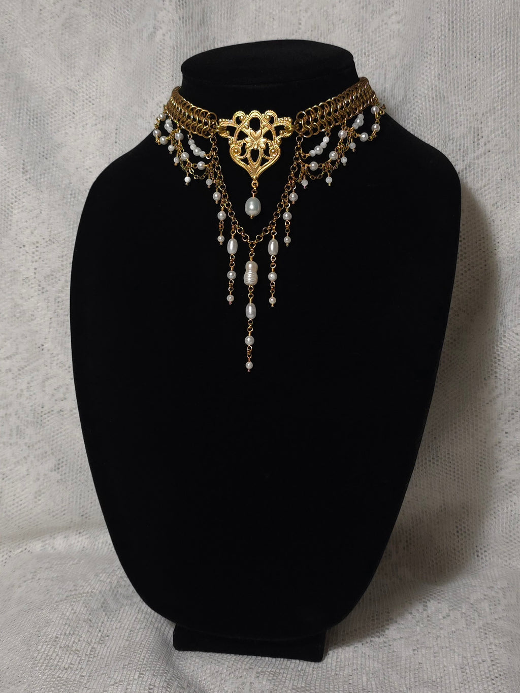 BOUND TOGETHER | Gold & Pearl Renaissance Inspired Choker