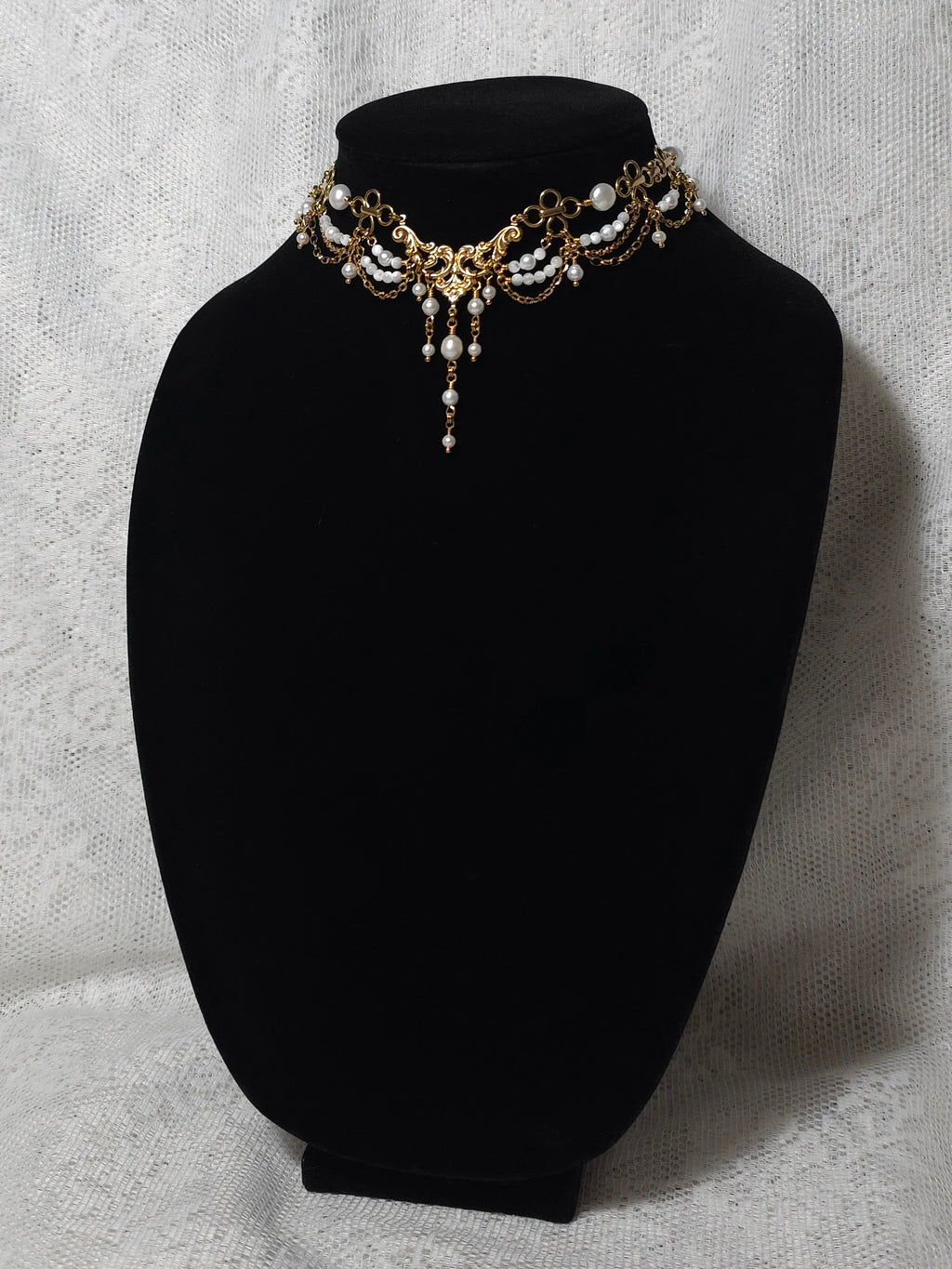 IDYLL DAY | Gold & Pearl Renaissance Inspired Choker