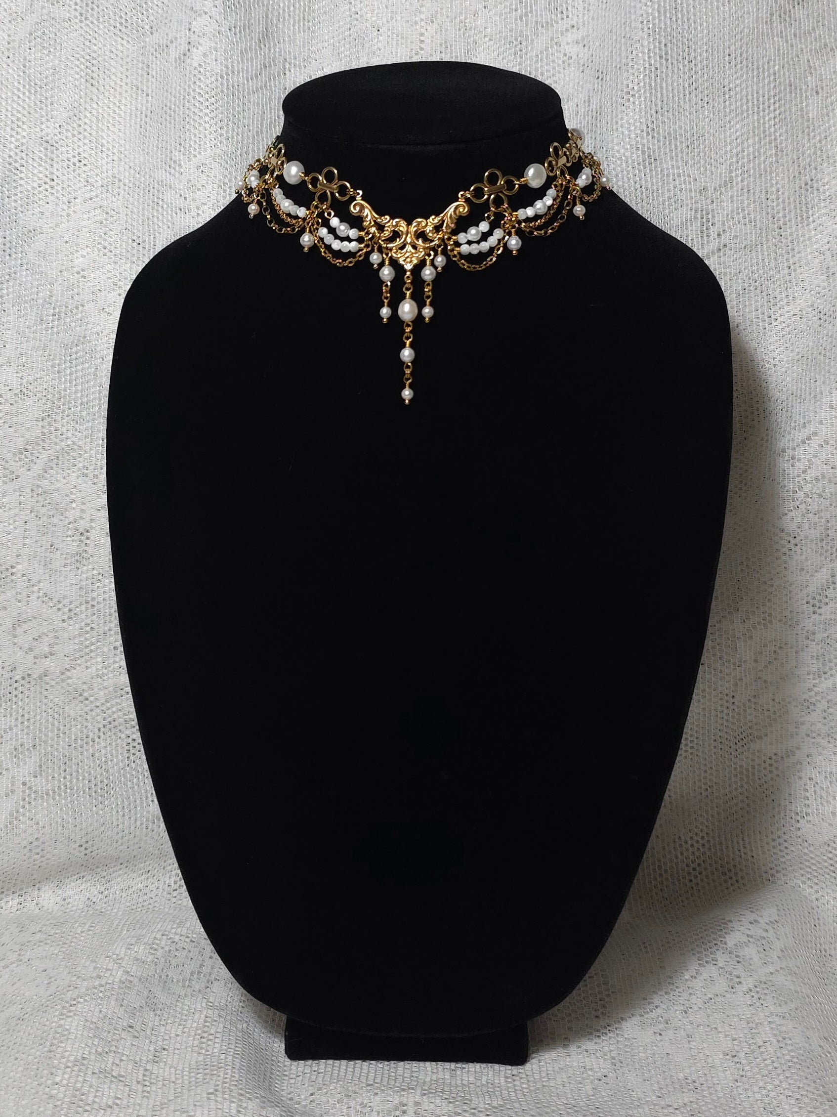 IDYLL DAY | Gold & Pearl Renaissance Inspired Choker