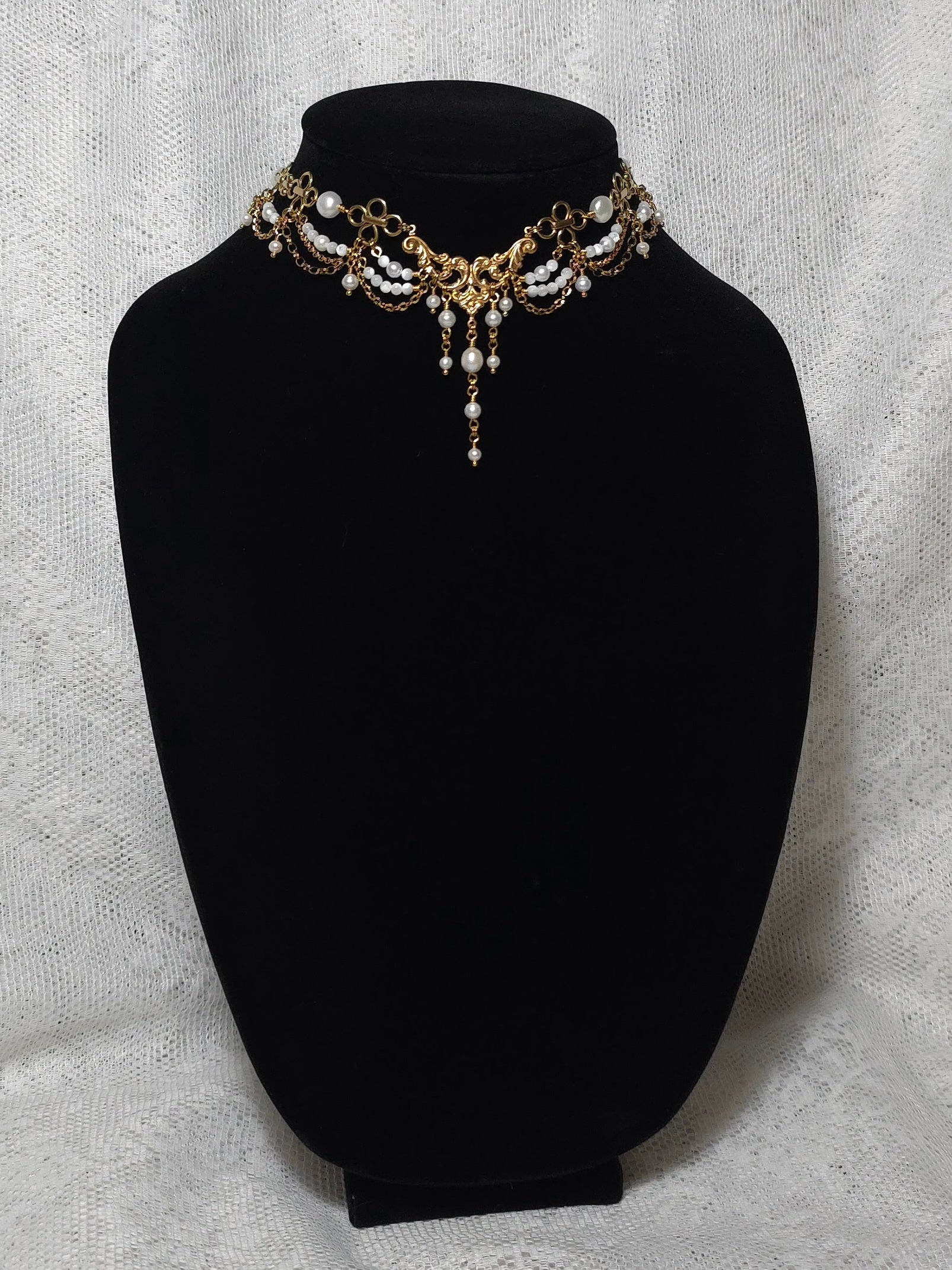 IDYLL DAY | Gold & Pearl Renaissance Inspired Choker