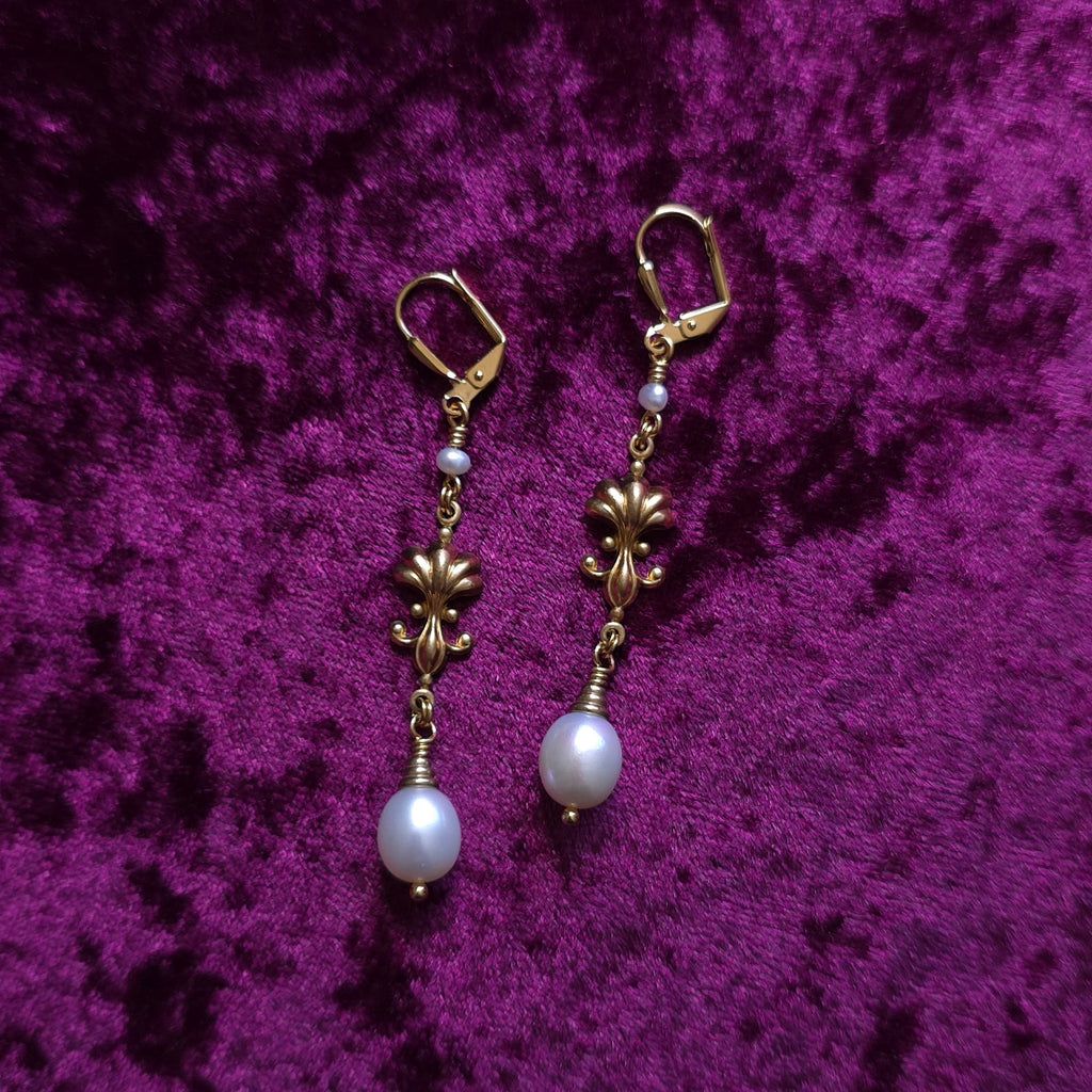 MORSEL | Freshwater Pearl Renaissance Inspired Earrings