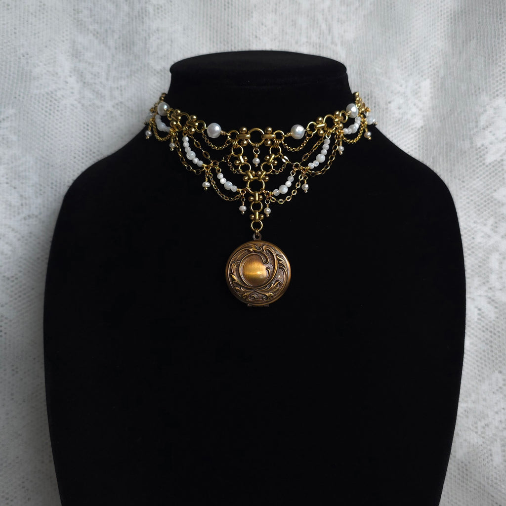 HEART'S REVERIE | Pearl & Gold Renaissance Inspired Brass Locket Choker