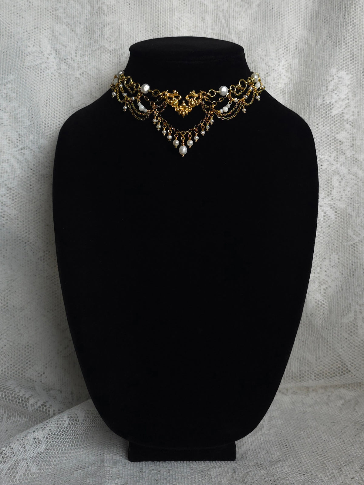 ON THE HORIZON | Pearl & Gold Renaissance Inspired Brass Choker