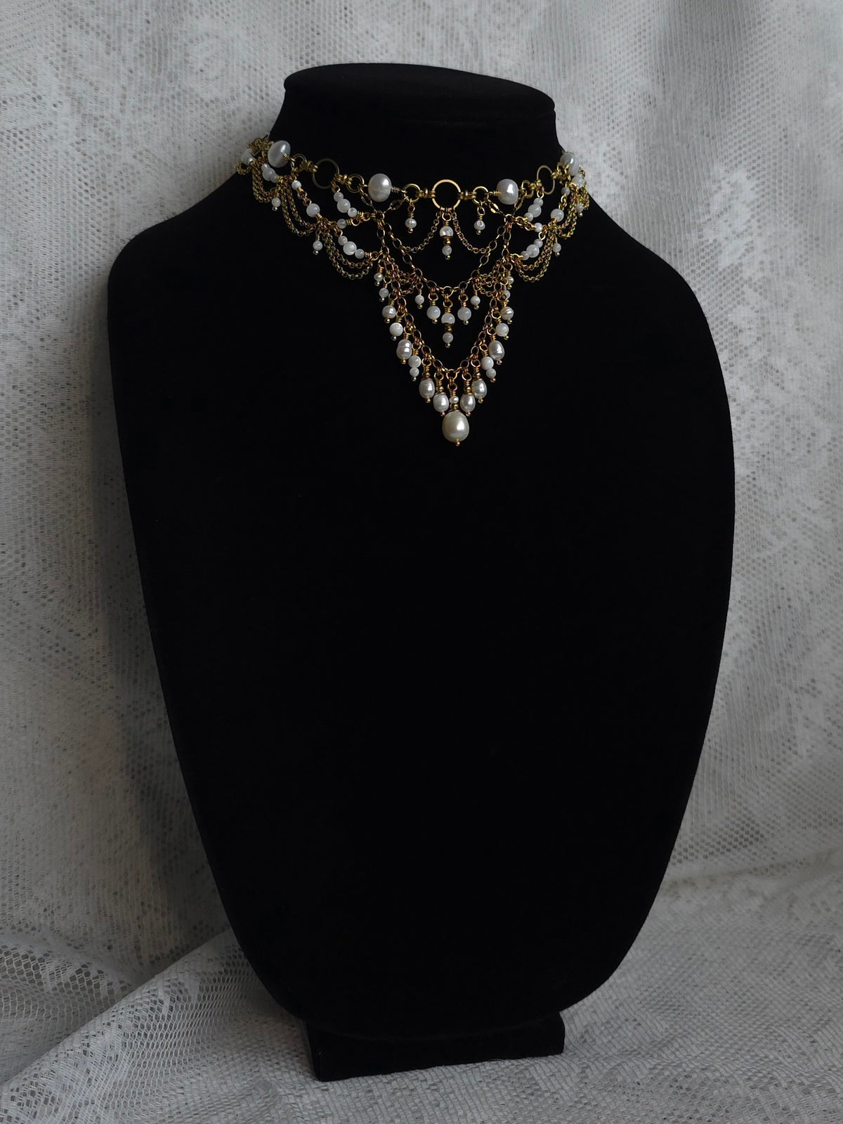 MAJESTY'S BROCADE | Pearl & Gold Renaissance Inspired Brass Choker